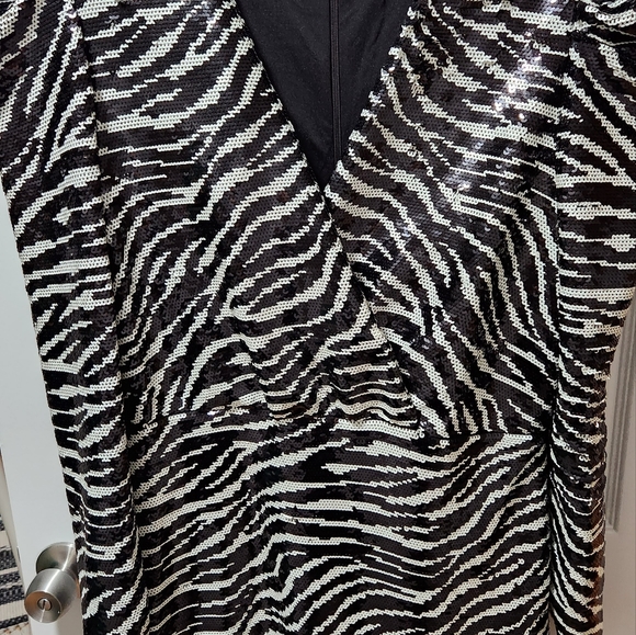 Michael kor - Picture 7 of 7